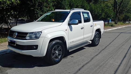 VOLKSWAGEN AMAROK 2.0 TRENDLINE 4X4 CD 16V TURBO INTERCOOLER DIESEL 4P MANUAL VOLKSWAGEN AMAROK 2.0 TRENDLINE 4X4 CD 16V TURBO INTERCOOLER DIESEL 4P MANUAL